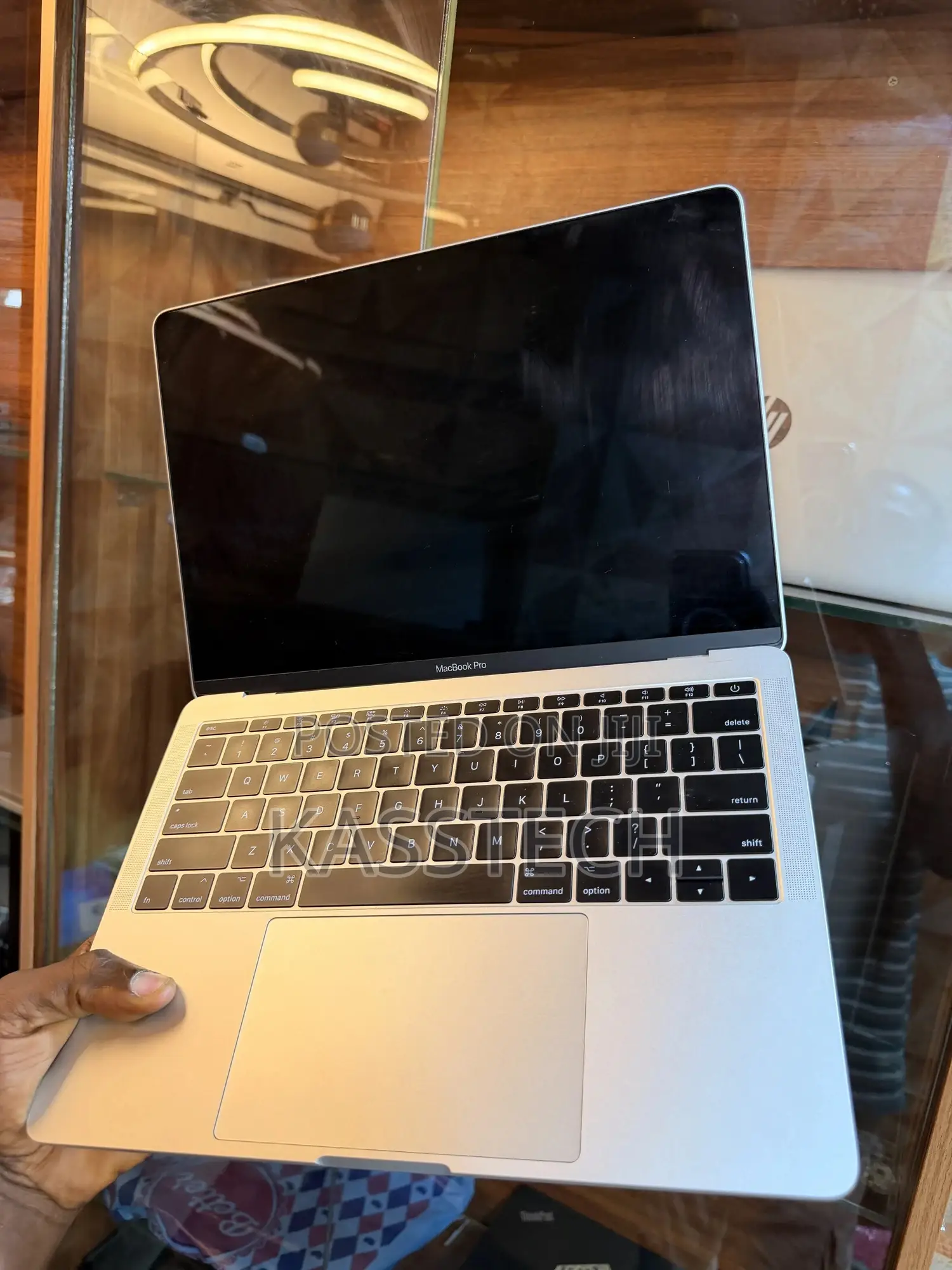 Laptop Apple MacBook Pro 8GB Intel Core I5 SSD 256GB
