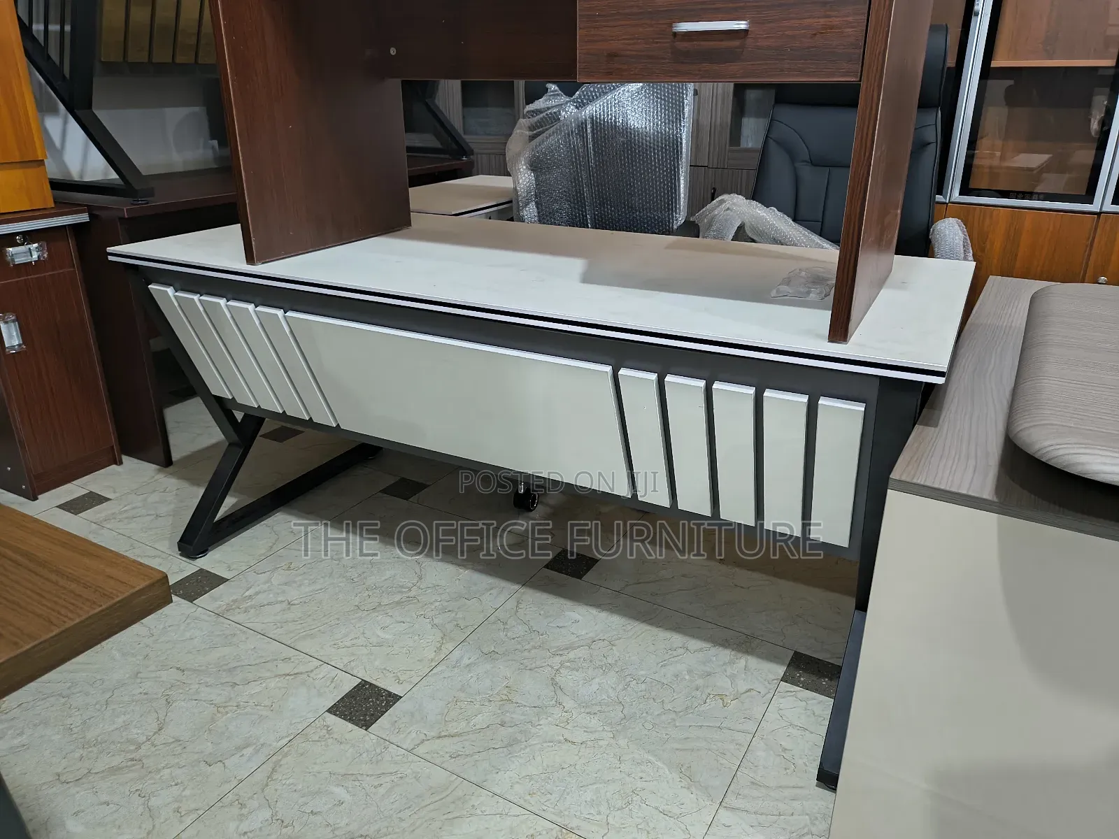 Modern Executive Office Desk (160cm)
