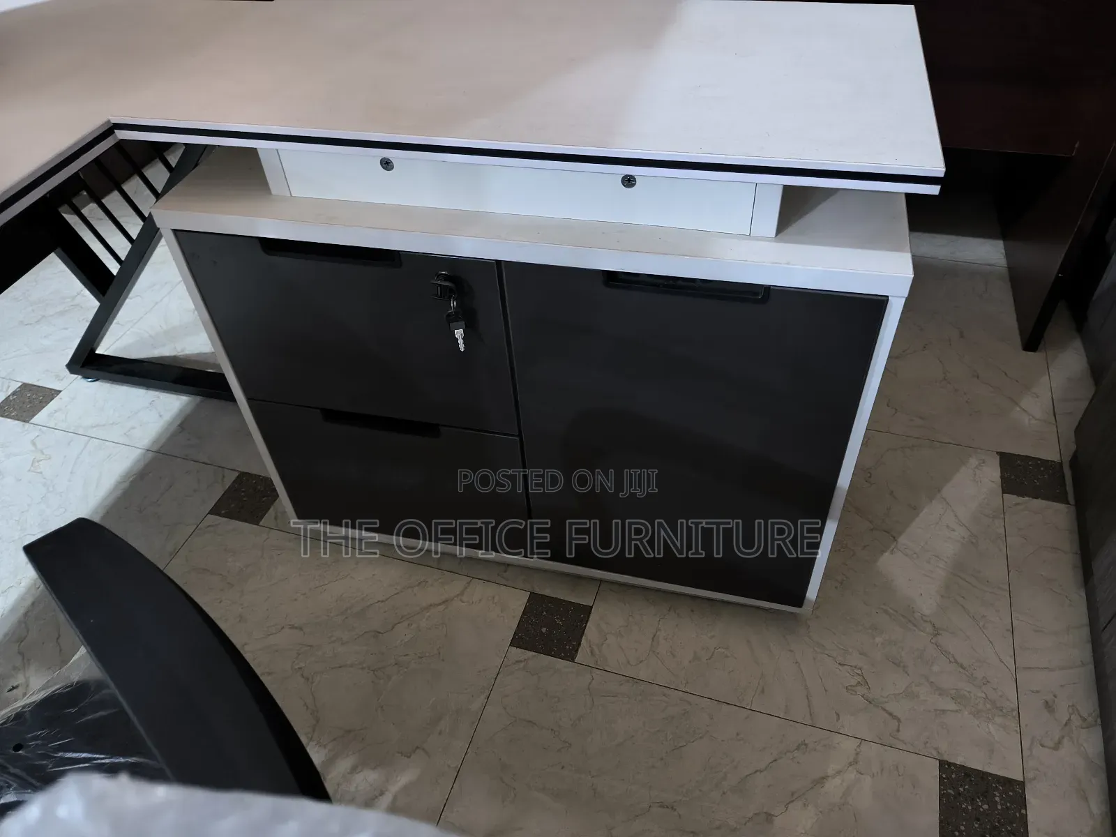 Modern Executive Office Desk (160cm)