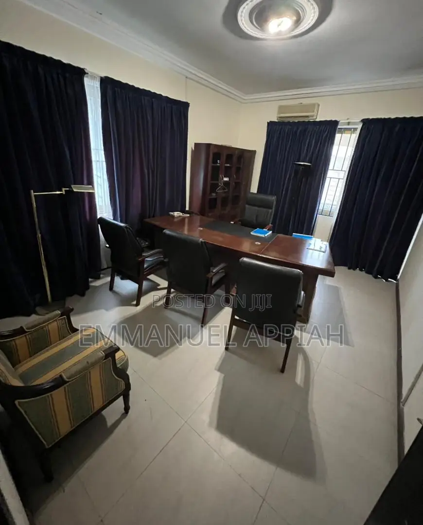 7bdrm House in Macaty Hills for sale