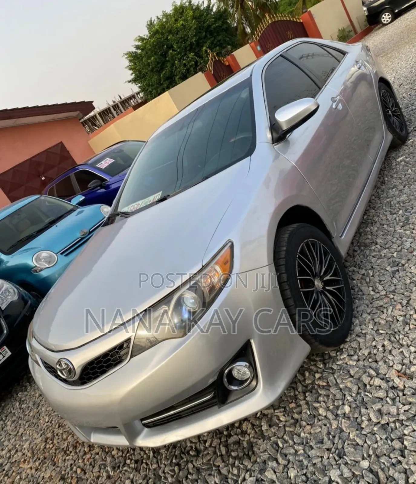 Toyota Camry SE 4dr Sedan (2.5L 4cyl 6A) 2013 Silver