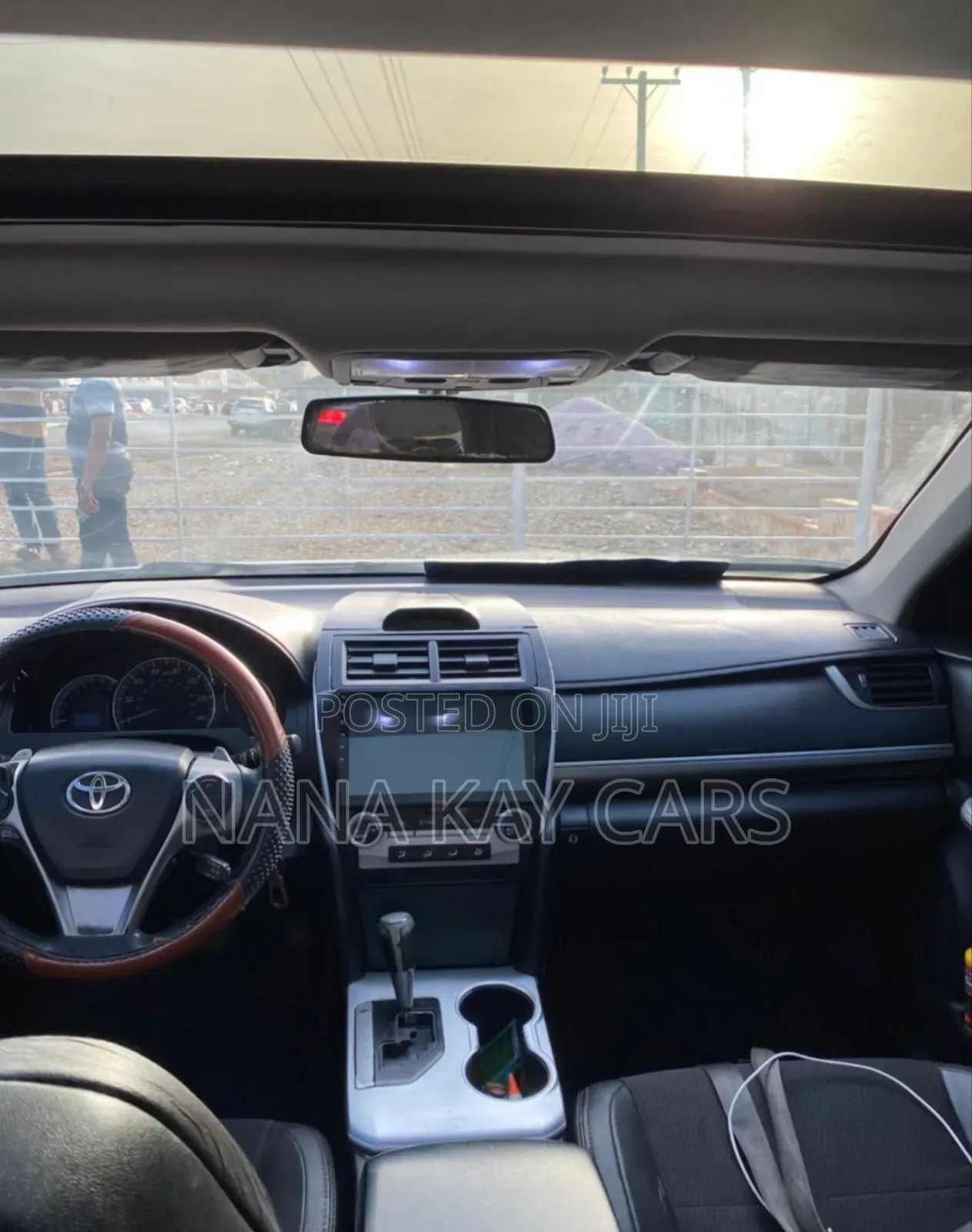 Toyota Camry SE 4dr Sedan (2.5L 4cyl 6A) 2013 Silver