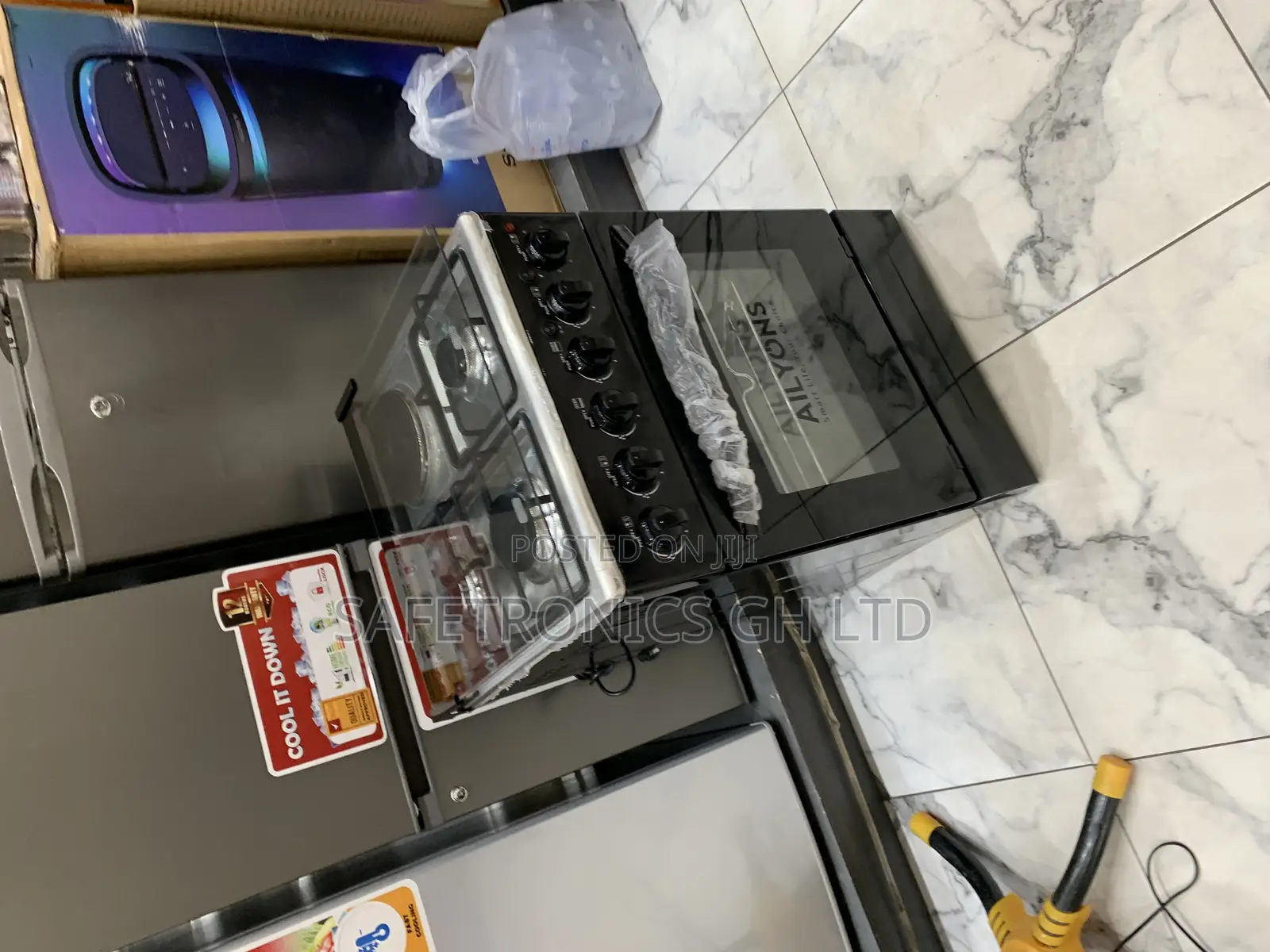 Massive New Black 3 Gas 1 Electric Ailyons 50x50 Cooker