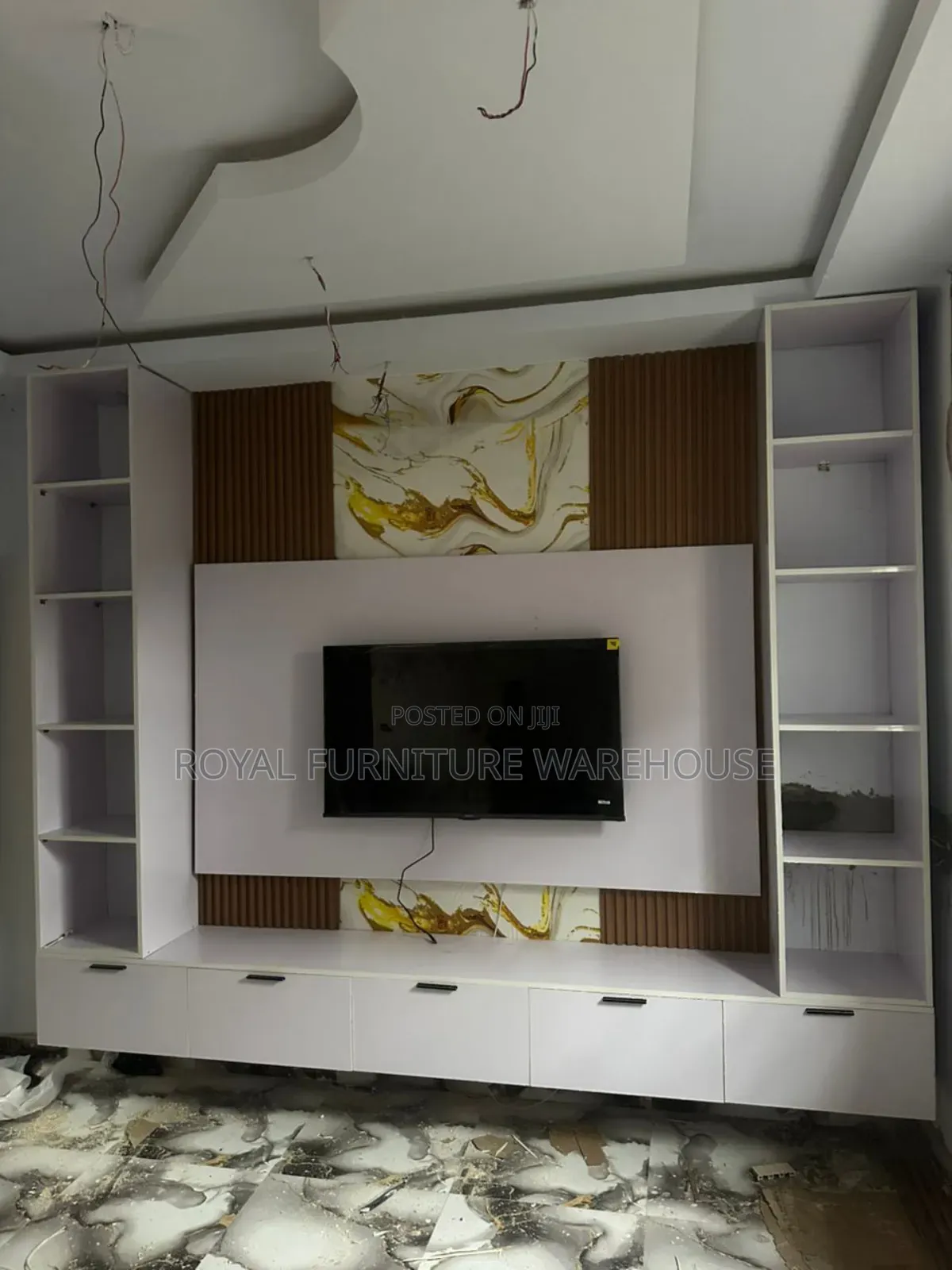 Modern Wooden Entertainment Unit Customize .