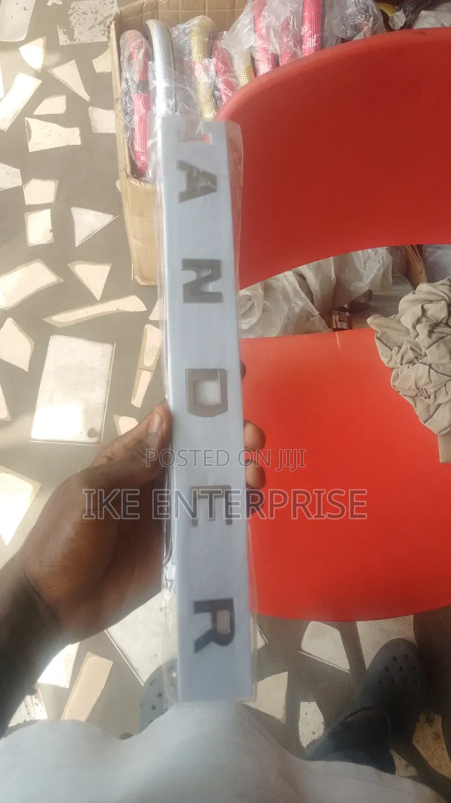 Mitsubishi Outlander Bonnet Writing/Logo/Emblem