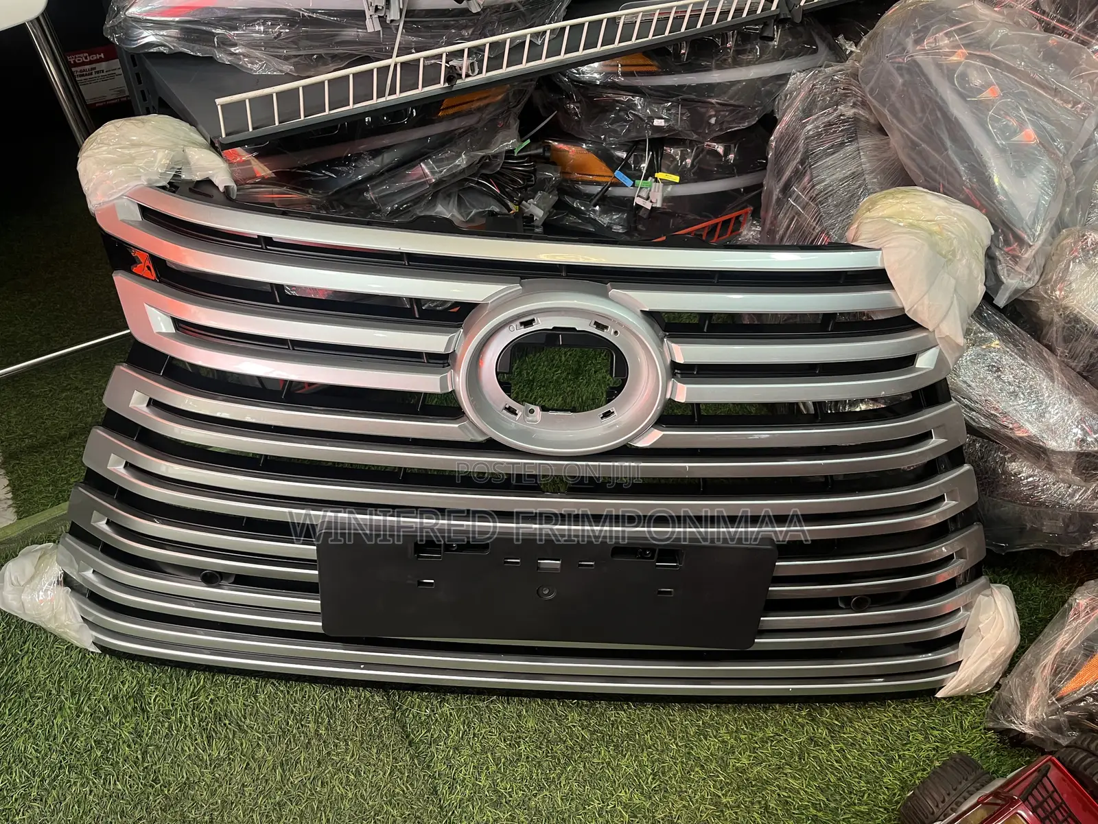 Lexus Lx570 Front Shells
