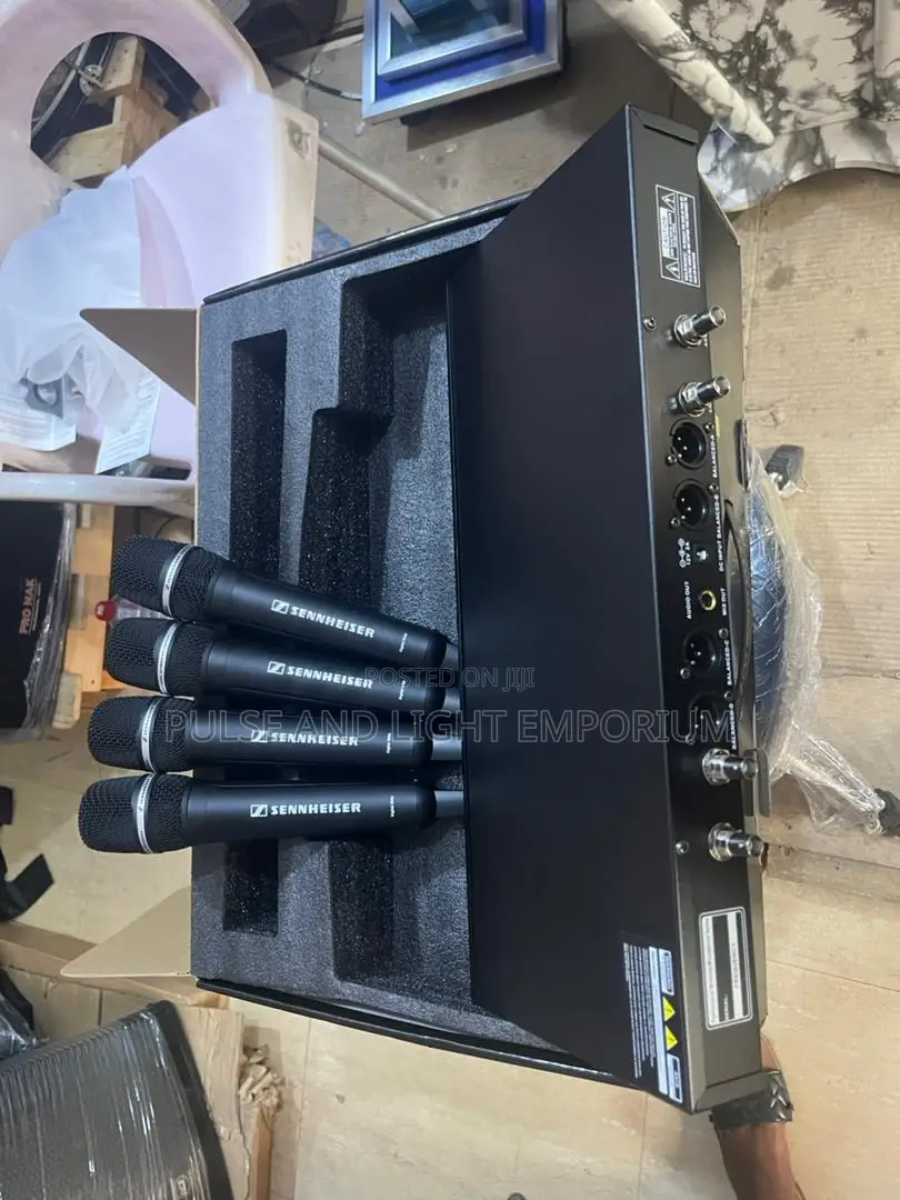 Sennheiser Skm9900 4-in-1 Wireless Microphone System.