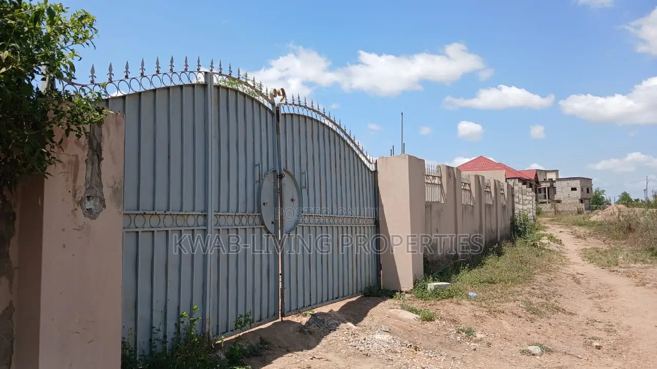 3bdrm House in Kasoa for sale