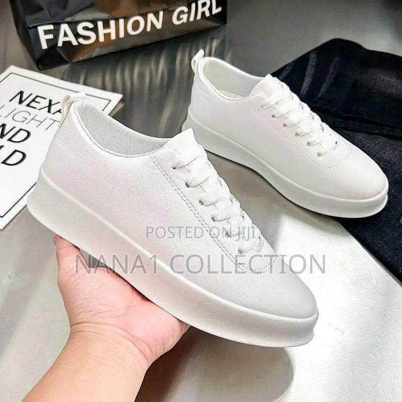 Men’S Casual Lace—Up Sneakers