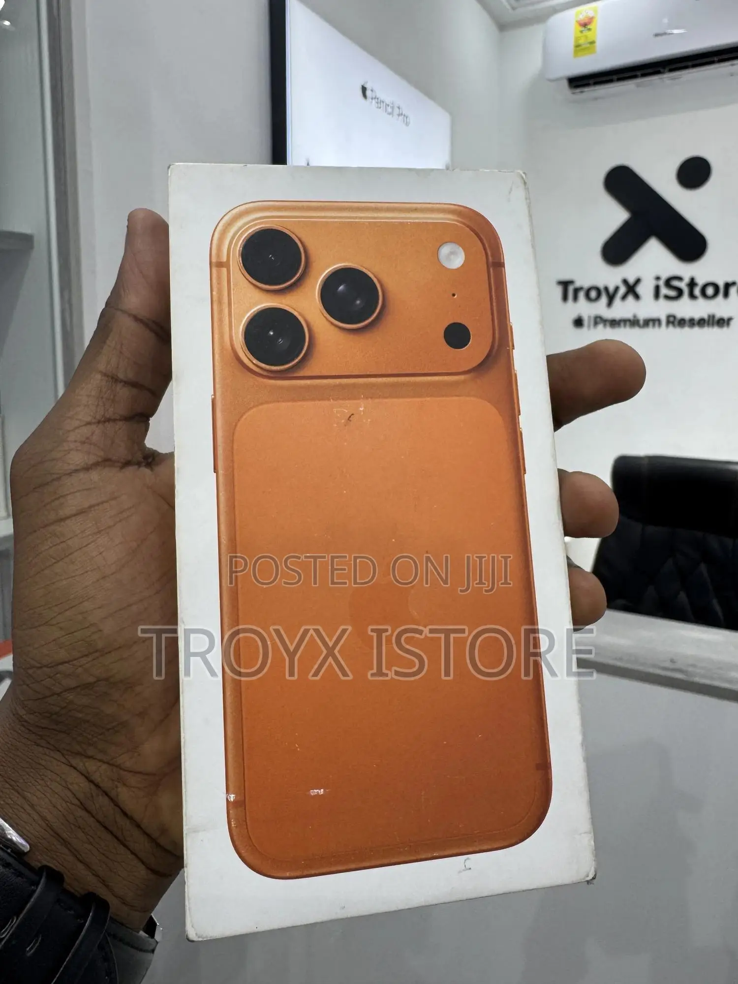 New Apple iPhone 17 Pro 256 GB Orange