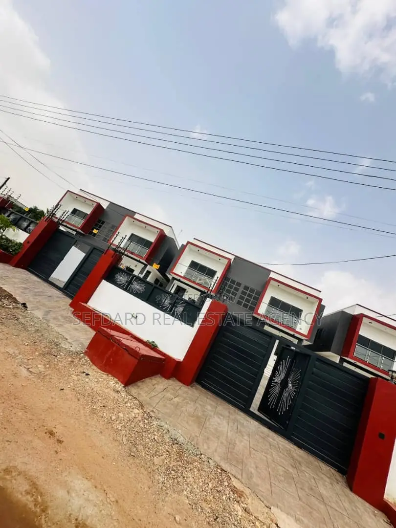 4bdrm Duplex in Pokuase for sale
