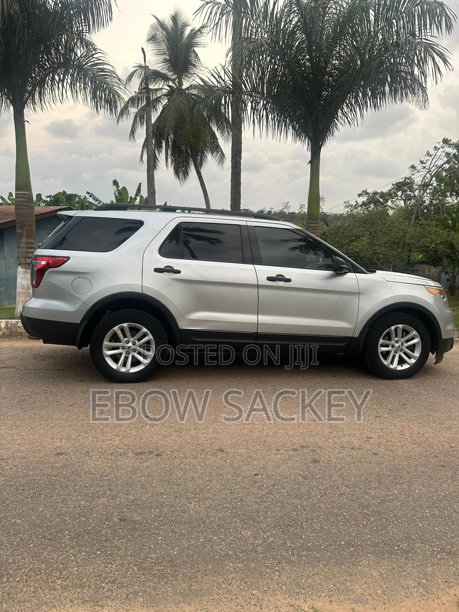 Ford Explorer 4dr SUV AWD (3.5L 6cyl 6A) 2015 Silver