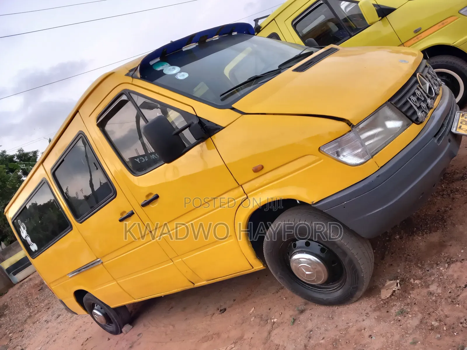 Mercedes-Benz Sprinter 2009 Yellow