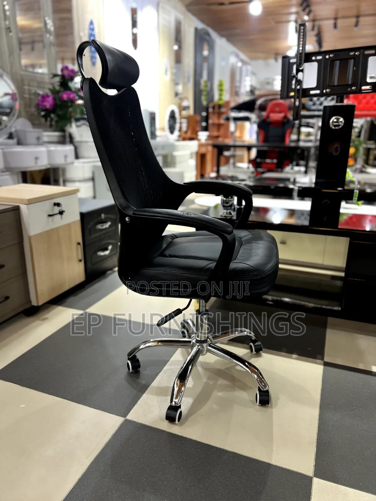 Swivel Base Office Chair