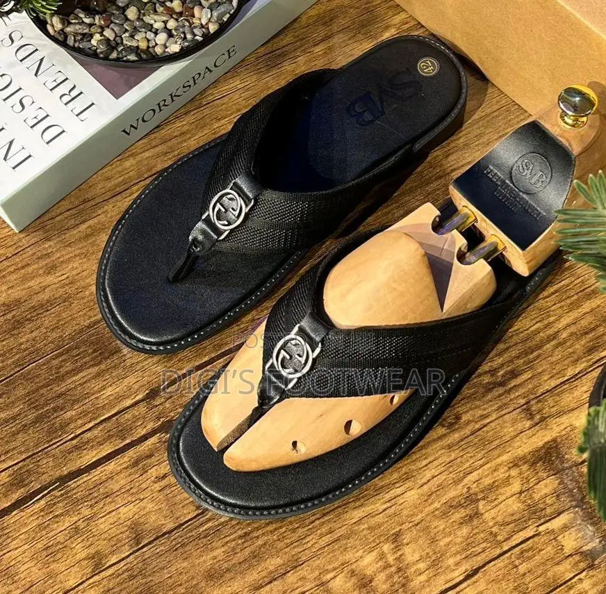 Gucci Thread Nail Slipper