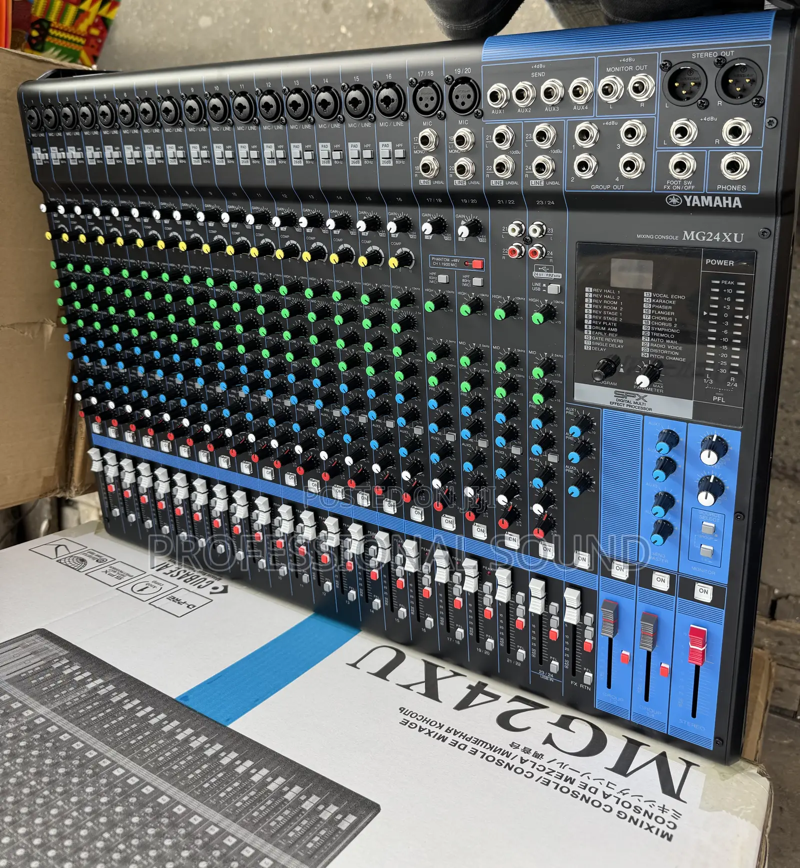 Yamaha Mg24xu 24-Channel Mixing Console [4].