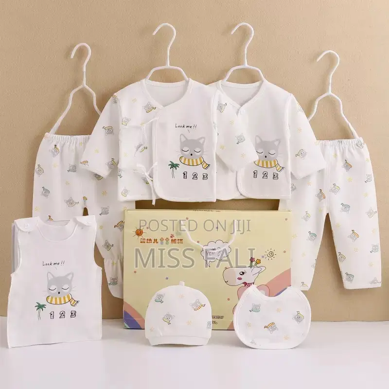 Akwaaba Baby Luxury Gift Set. 0-3m