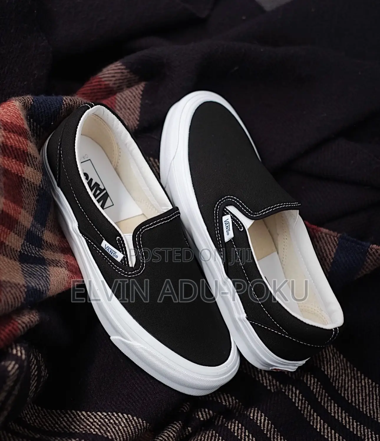 Vans Vault Og Classic “ B & W “ Sneaker