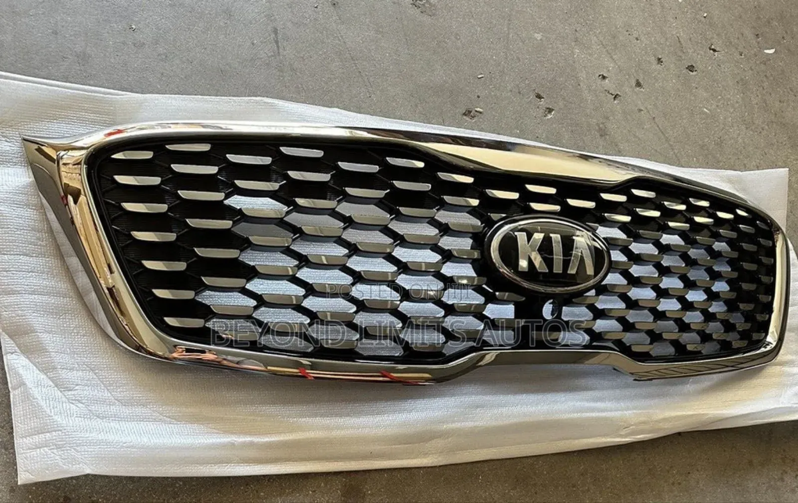 Kia Sorento 2019,2020,2021 Front Grille/ Top Grille/ Shell