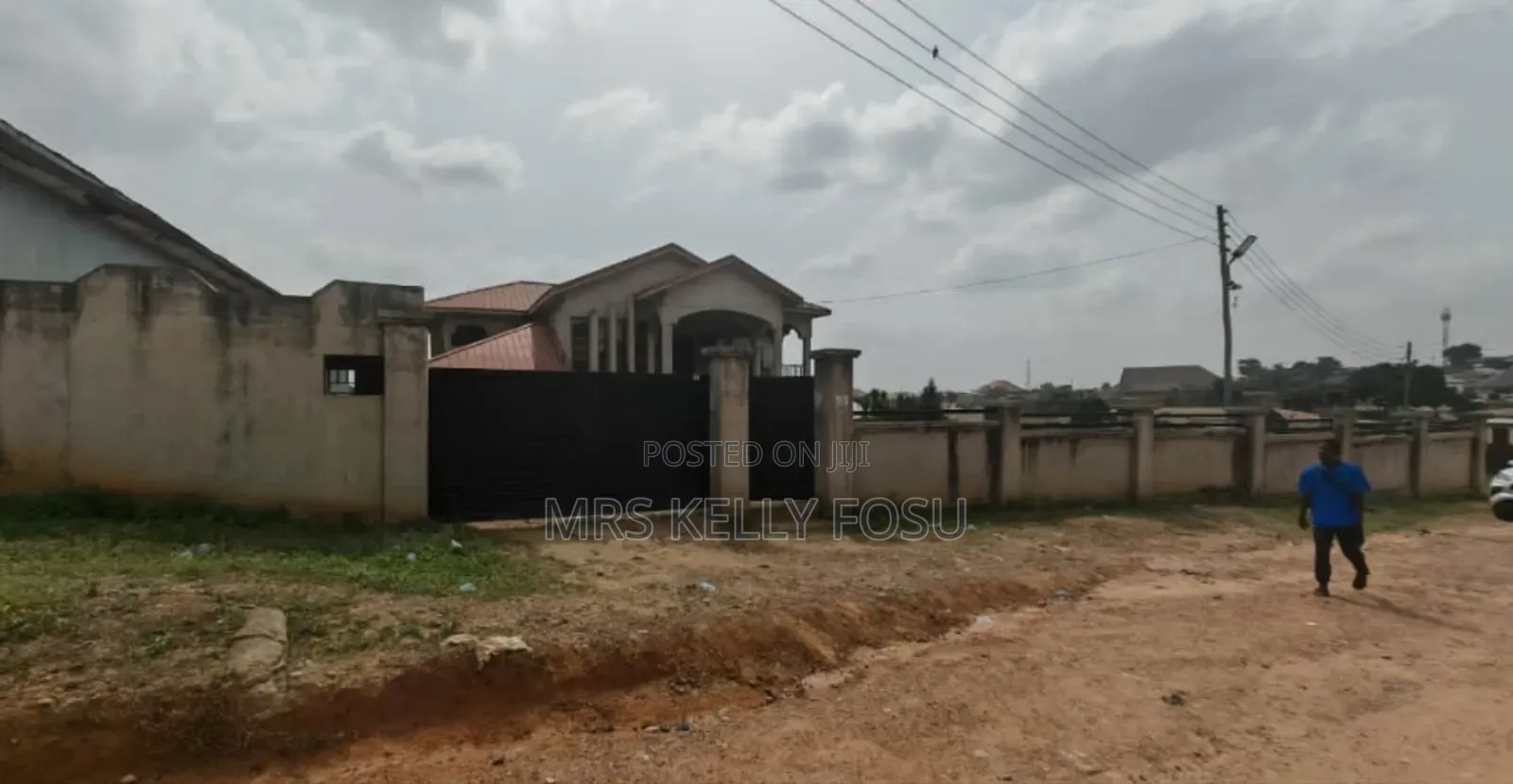 5bdrm Mansion in Doti, Kumasi Metropolitan for sale
