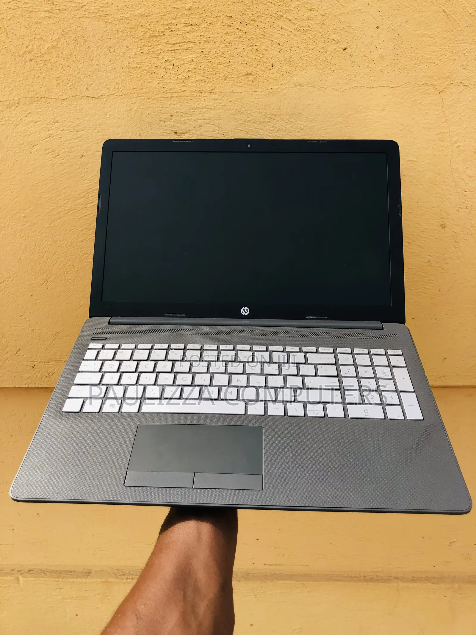 Laptop HP 255 G8 8GB AMD Ryzen 5 HDD+SSD 256GB