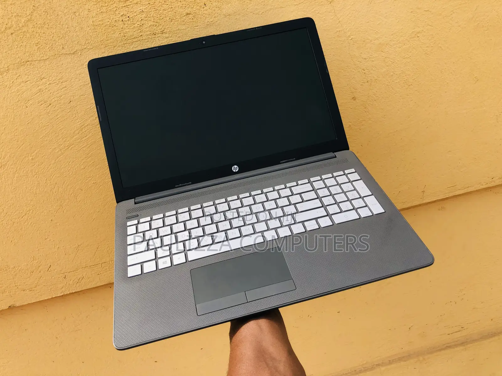 Laptop HP 255 G8 8GB AMD Ryzen 5 HDD+SSD 256GB