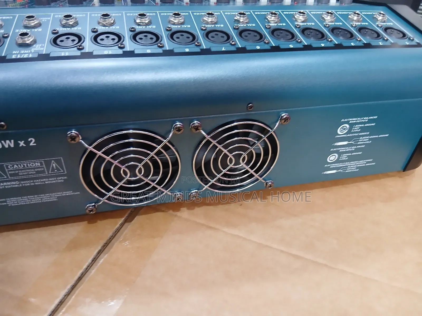 Yamaha Mk 12 Channels Powered Mixer