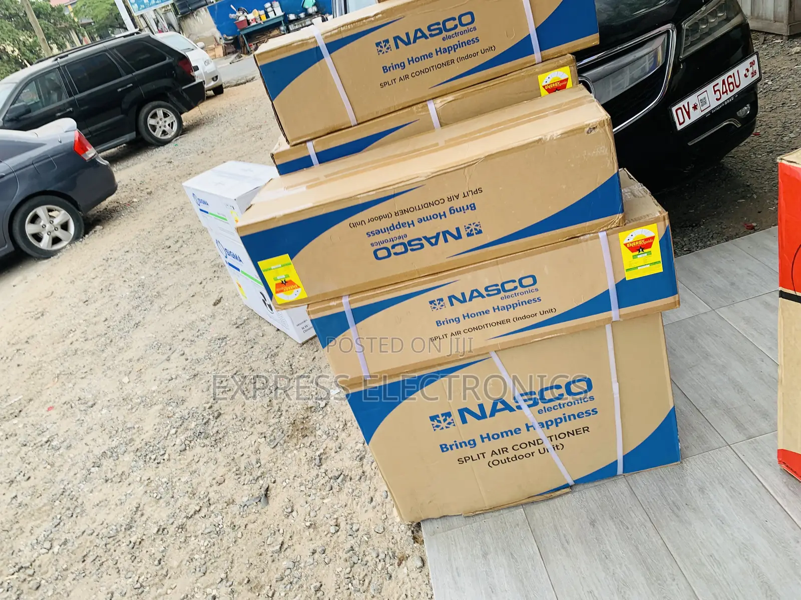 Het a New Slim Black Nasco Split R410 Gas 1.5hp