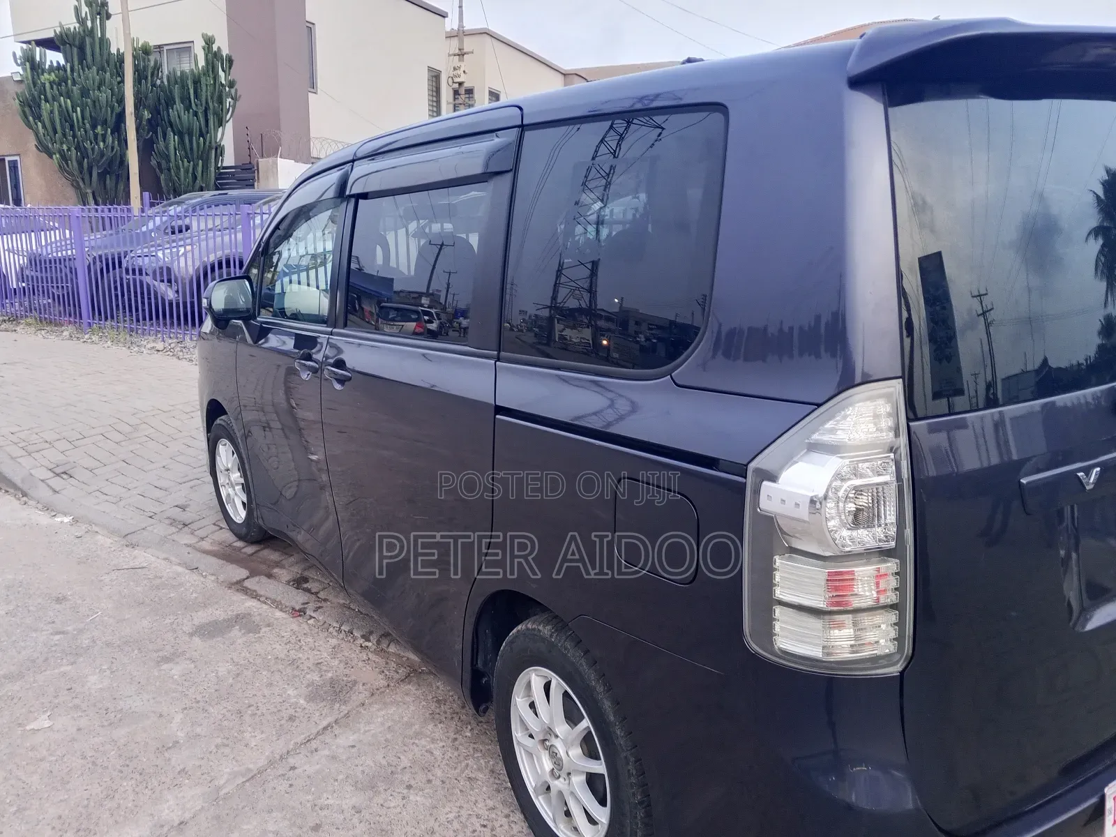 Toyota Voxy 2011 Black