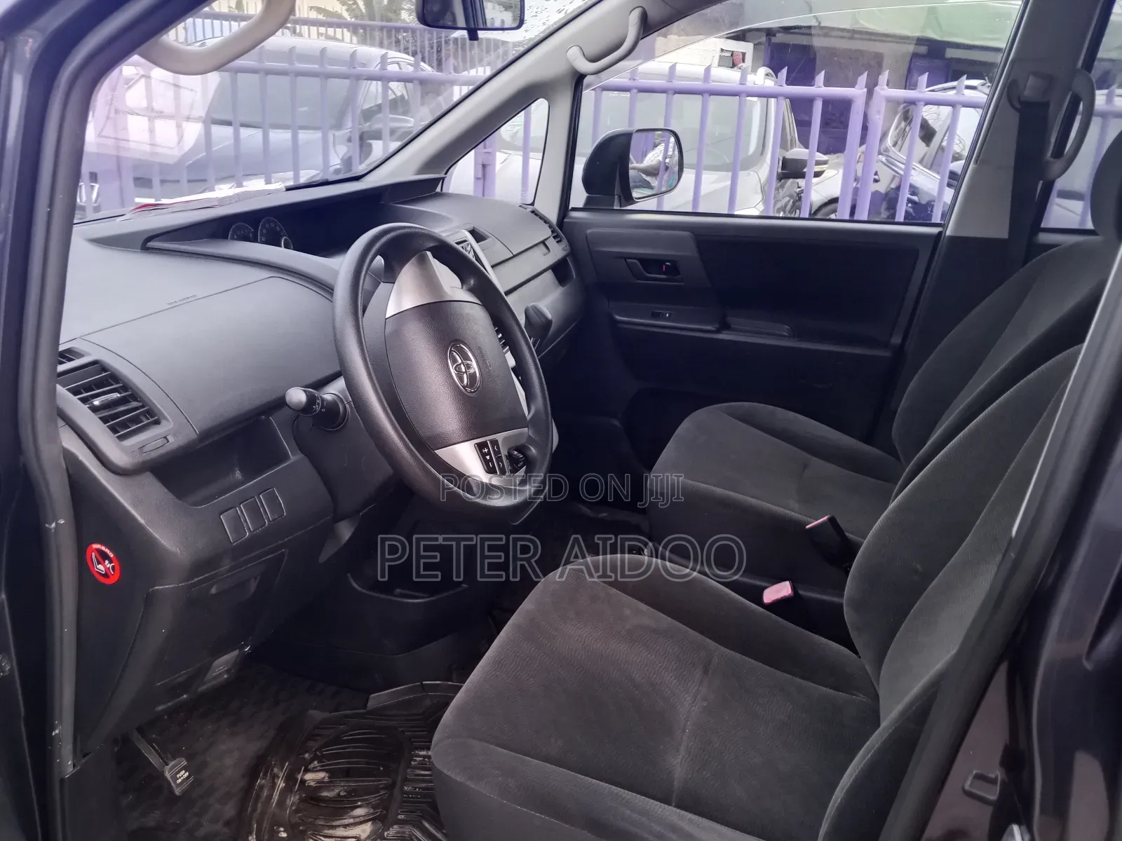 Toyota Voxy 2011 Black