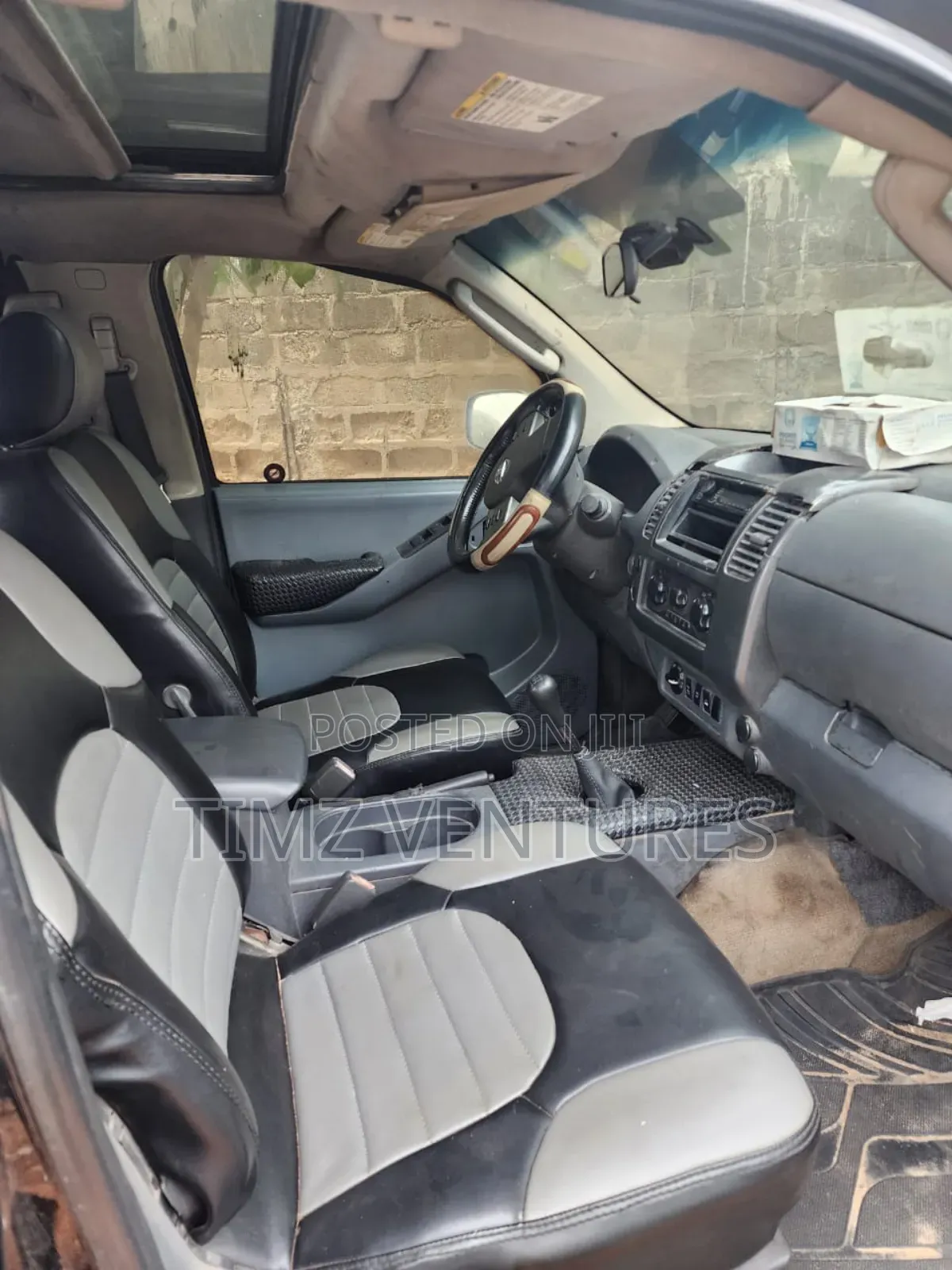Nissan Frontier 2006 Black