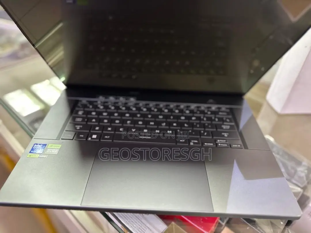 Laptop Asus ROG Zephyrus G16 16GB Nvidia SSD 1T