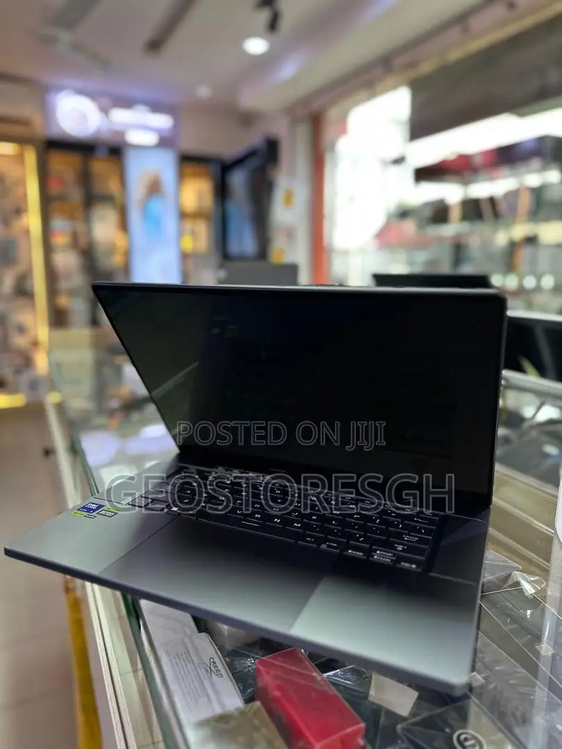 Laptop Asus ROG Zephyrus G16 16GB Nvidia SSD 1T
