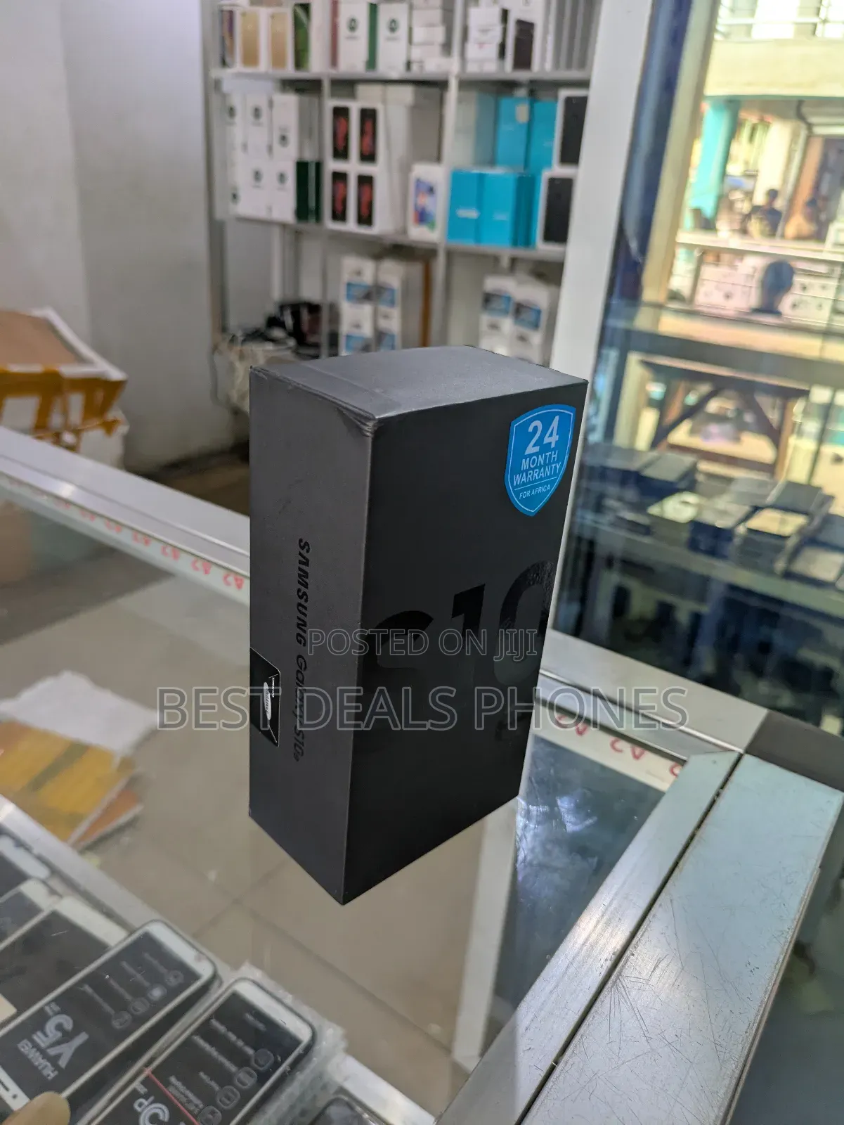 New Samsung Galaxy S10e 128 GB White