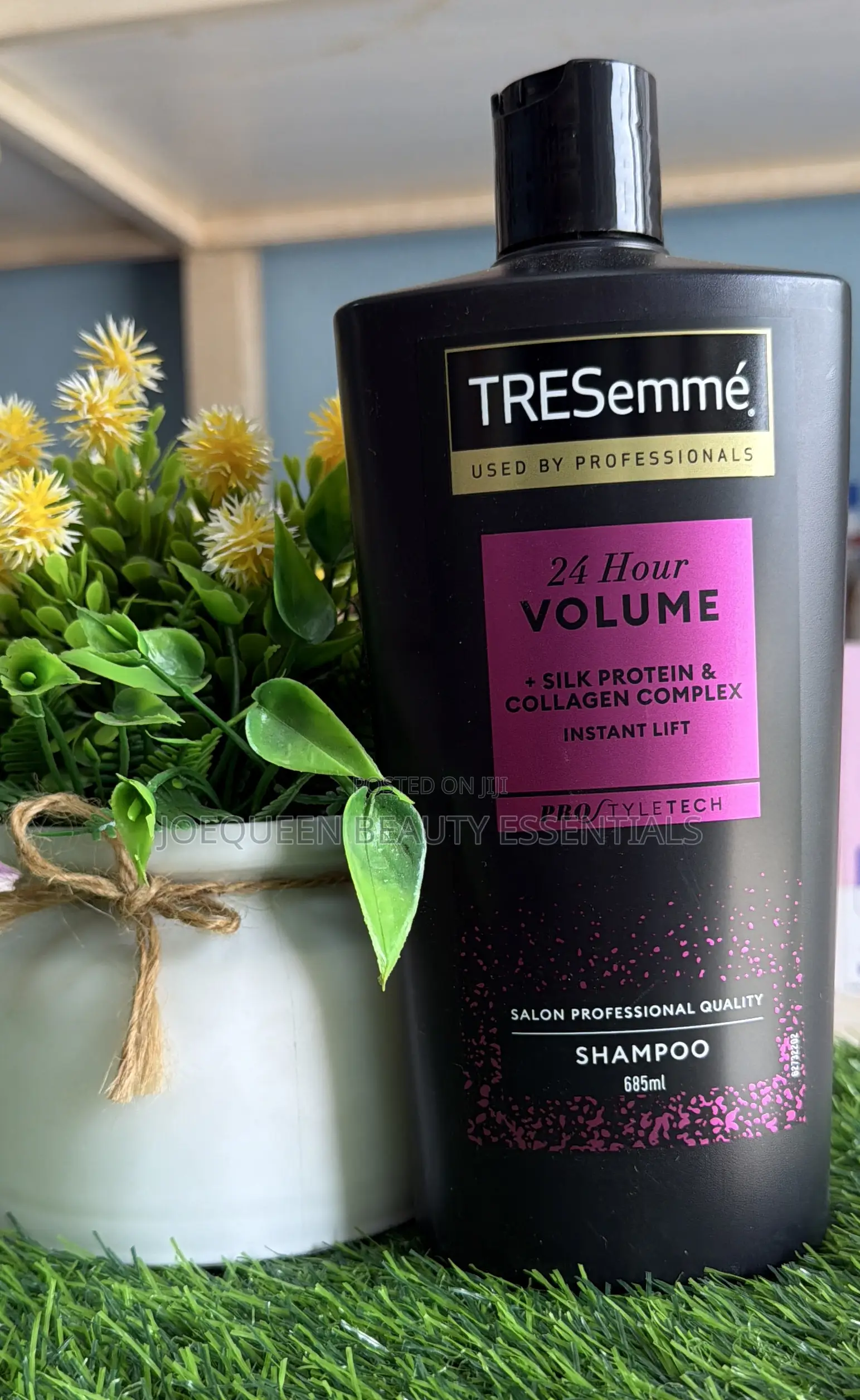 Tresemmé Shampoo 685ml