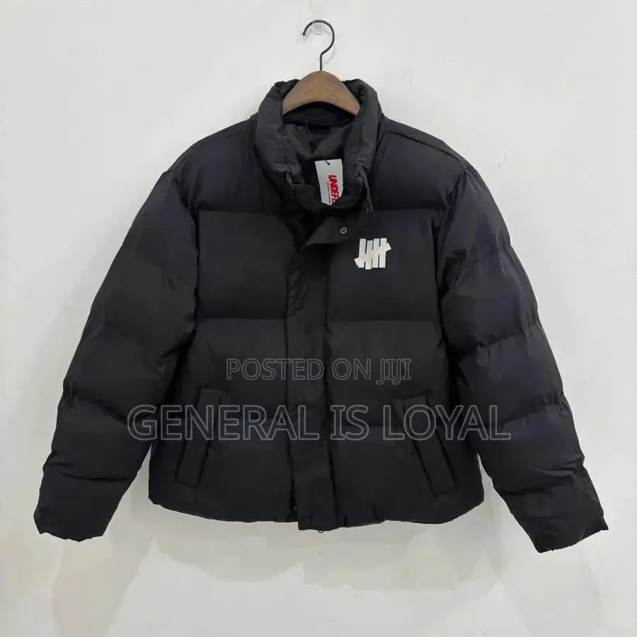 Black Mlb New York Yankees Quilted Puffer Jacket.
