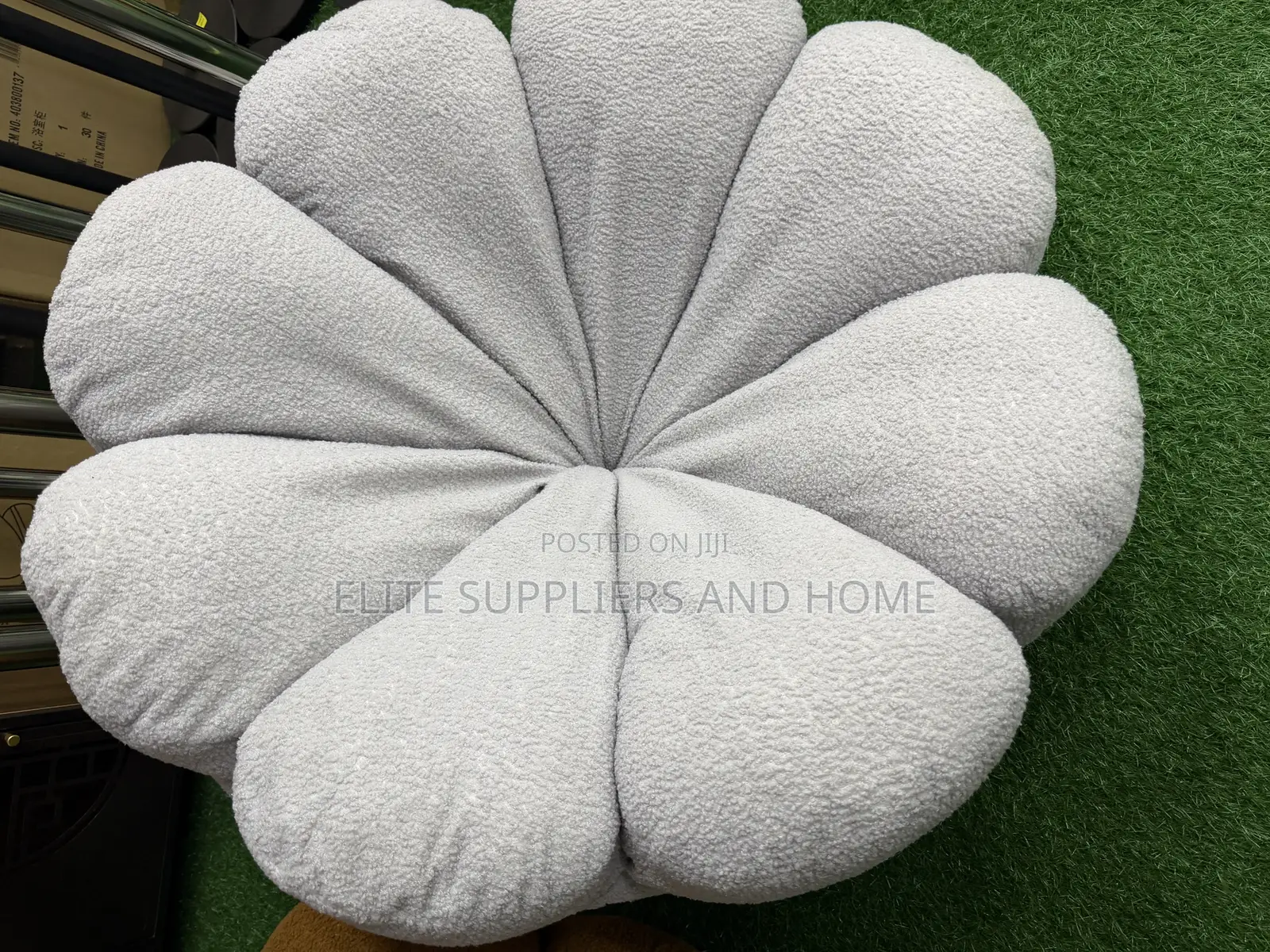 Petal Swivel Chair