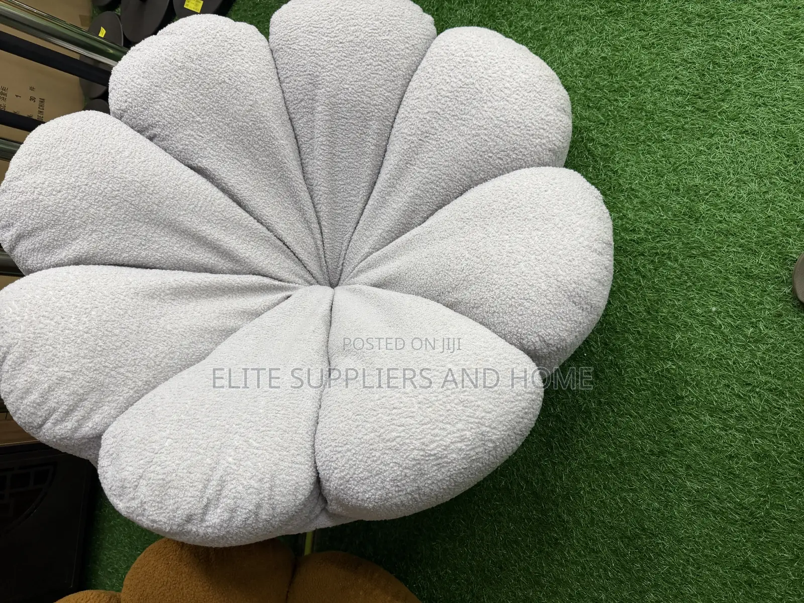 Petal Swivel Chair