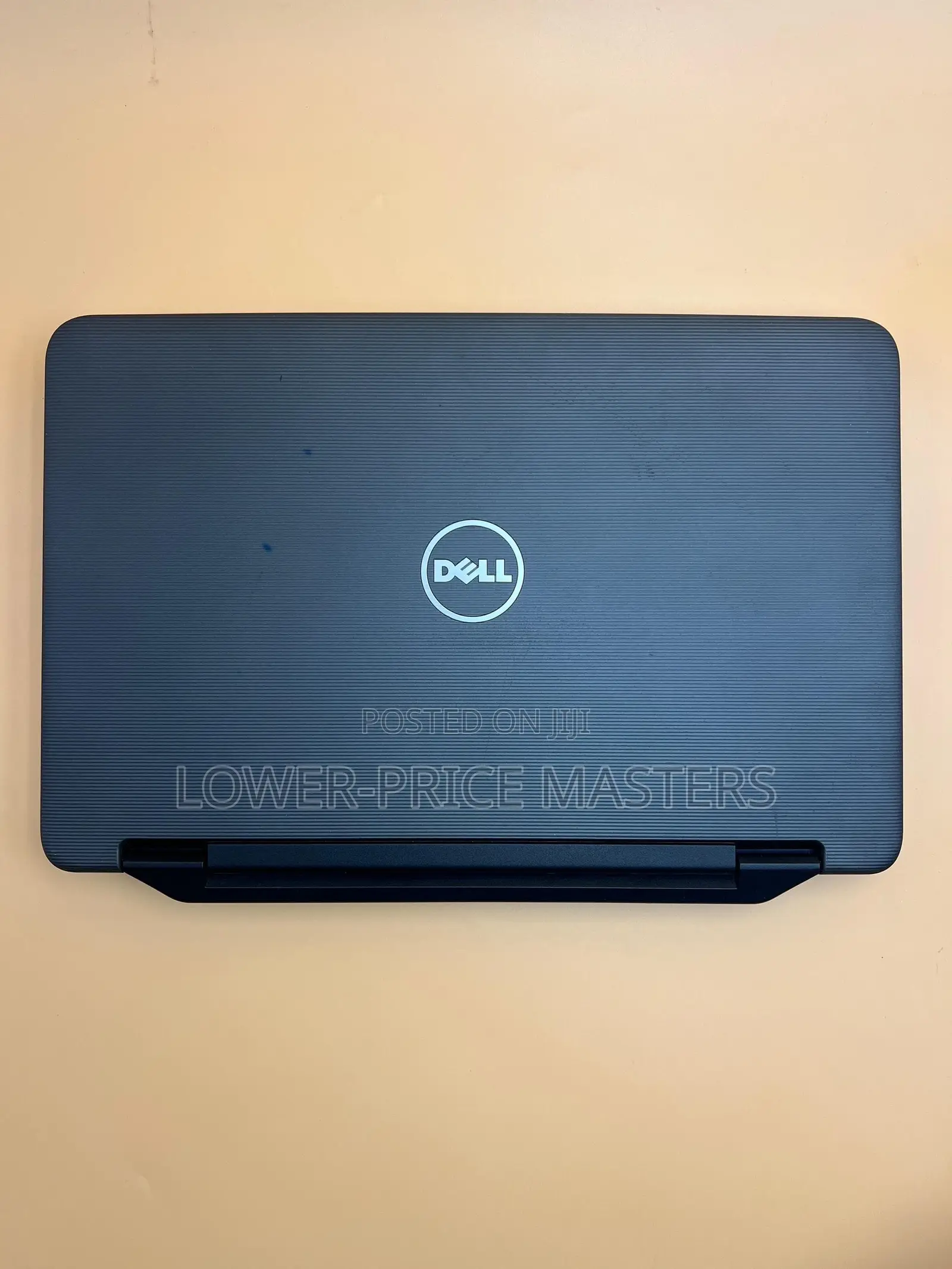 New Laptop Dell Vostro 2520 4GB Intel Core i3 HDD 500GB
