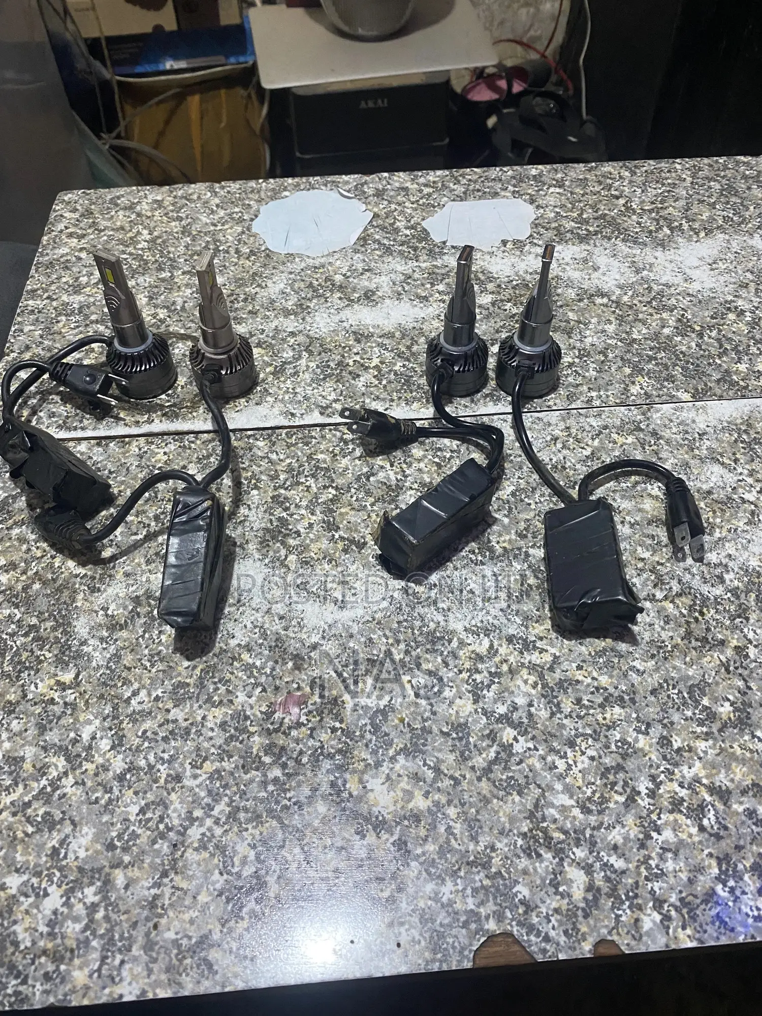 Benz C250 Headlight Bulbs Set