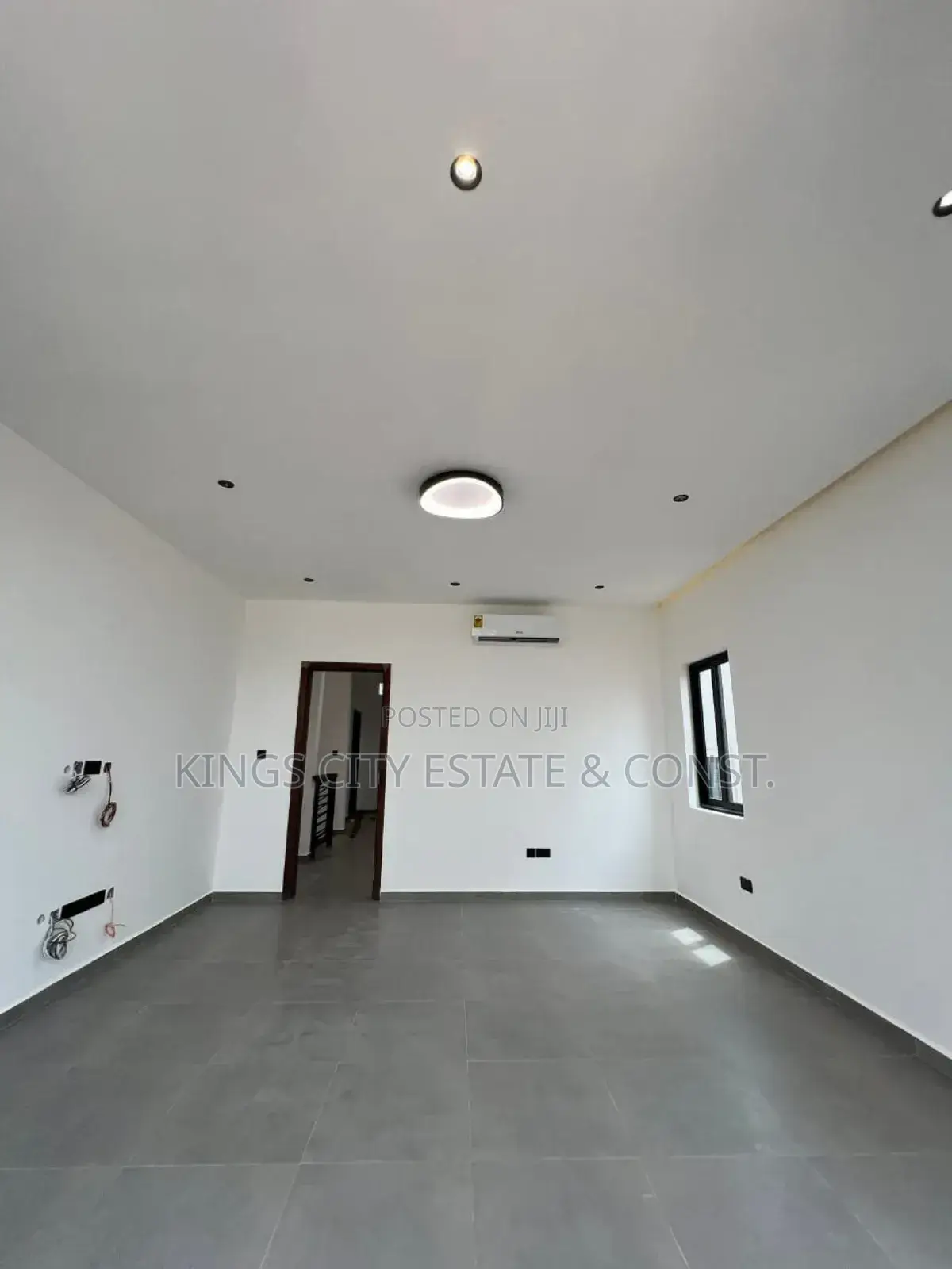 4bdrm House in Mall, Oyarifa for sale