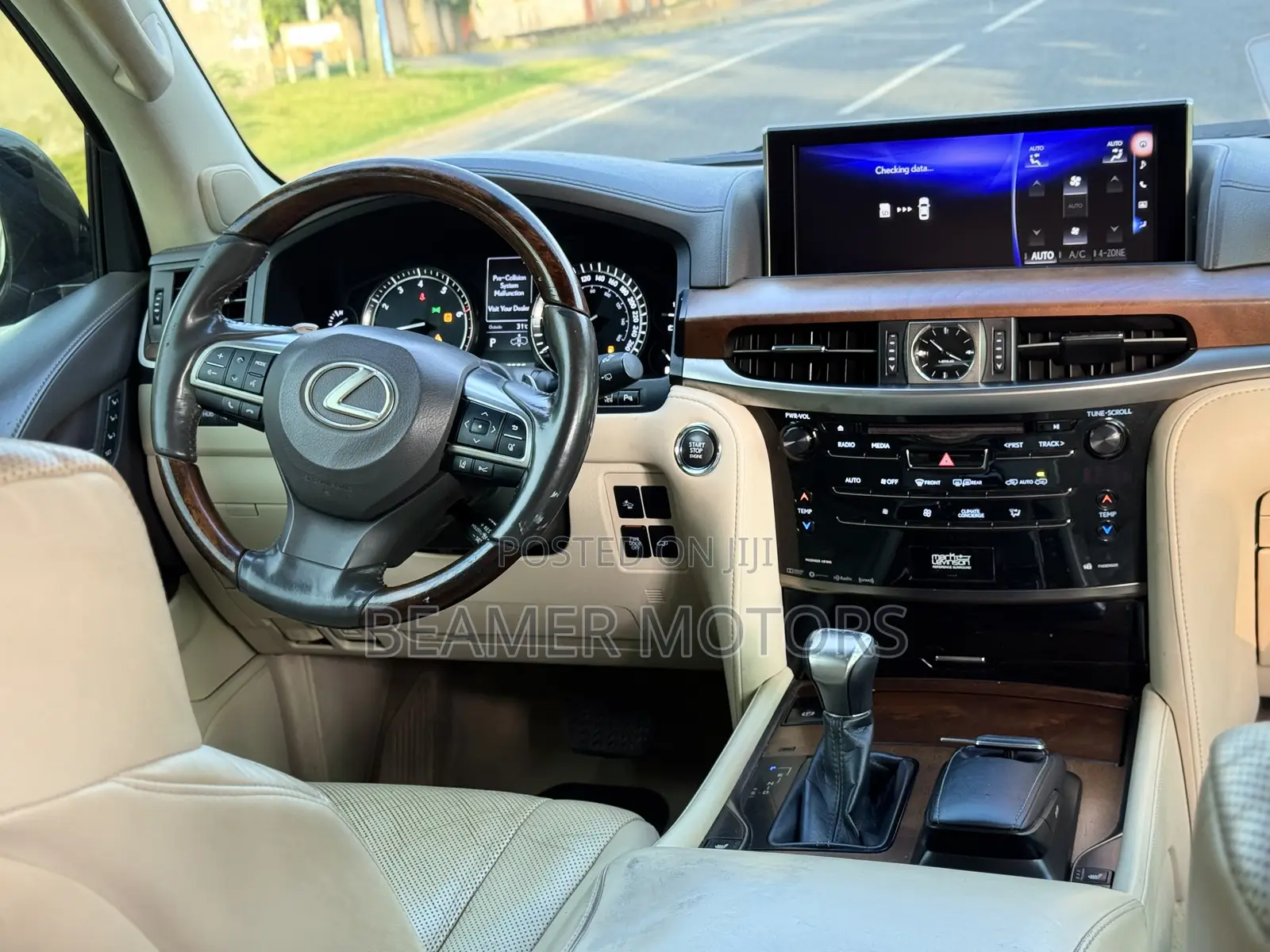 Lexus LX 570 (5 seats) AWD 2019 Black