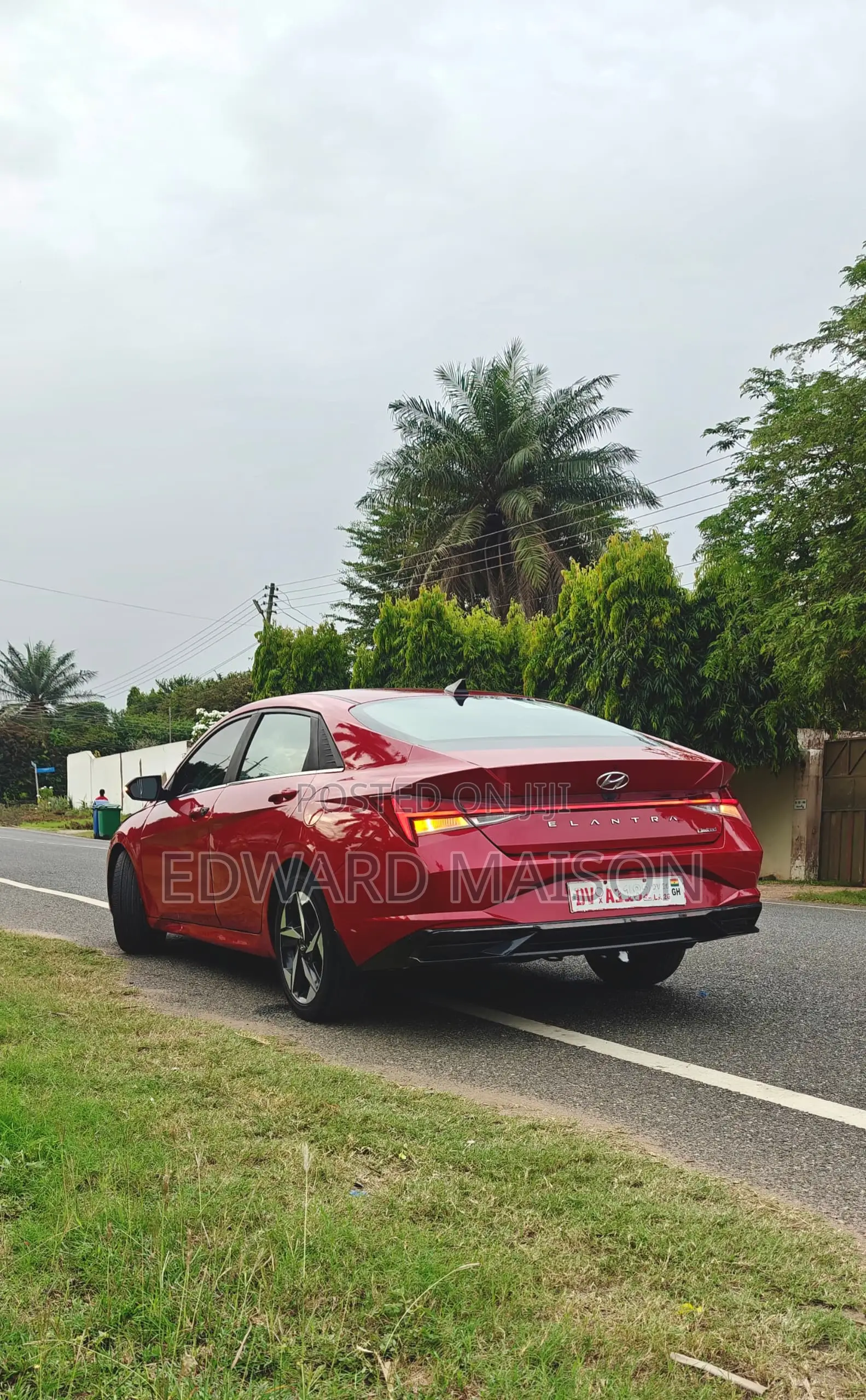 Hyundai Elantra Limited 2023 Red