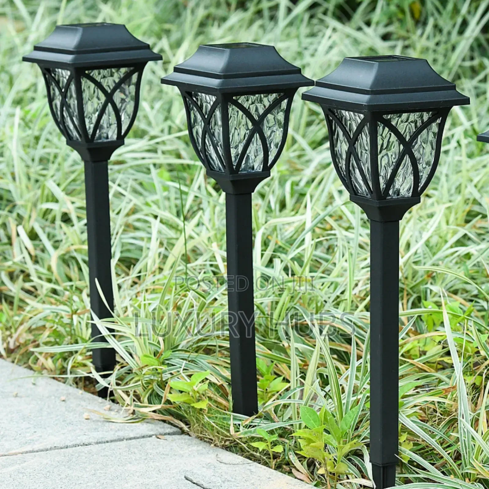 2pcs Outdoor Waterproof Solar Lawn Ground Light