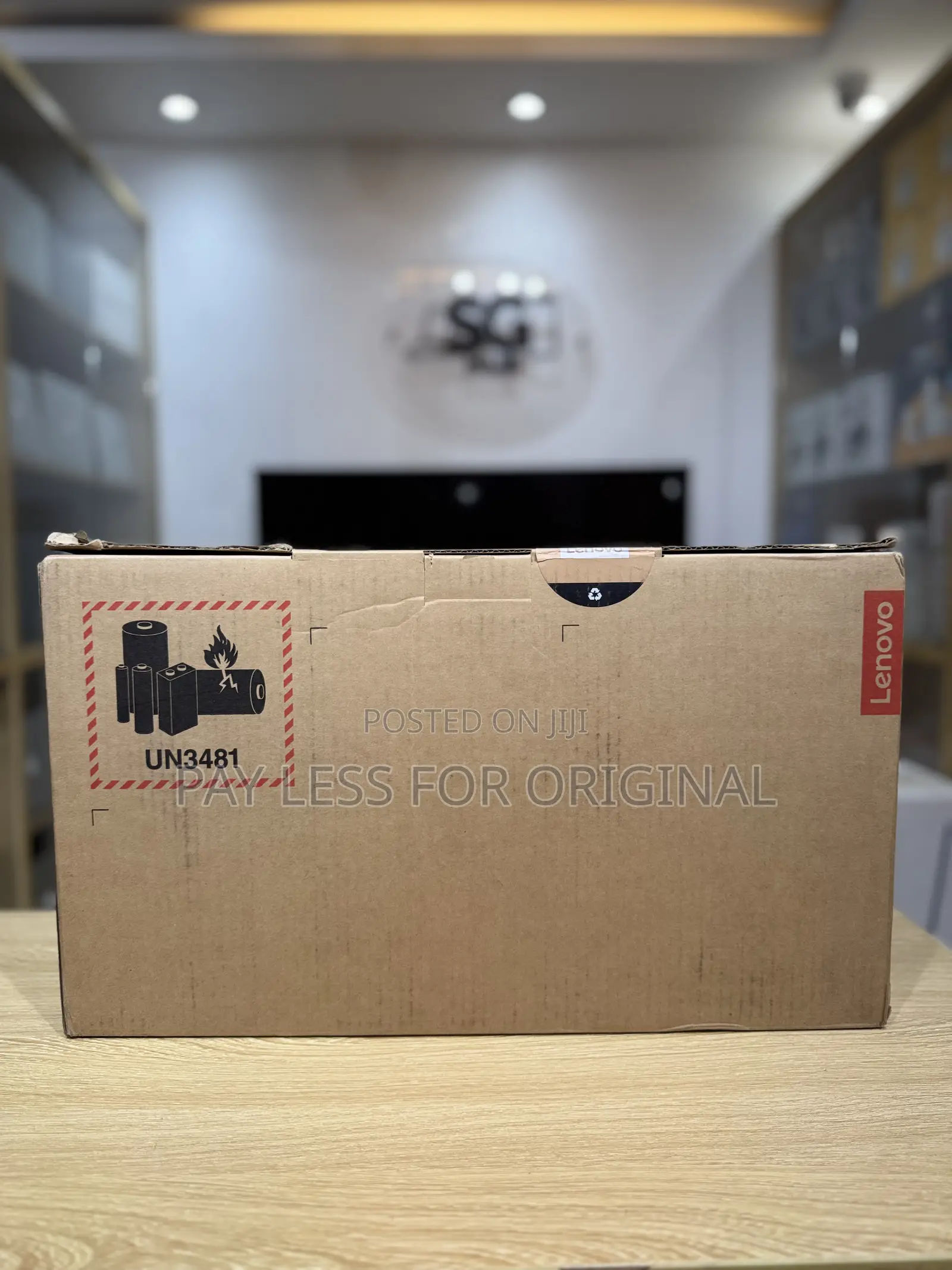 New Laptop Lenovo Yoga 7i 16GB Qualcomm Snapdragon X Elite SSD 512GB