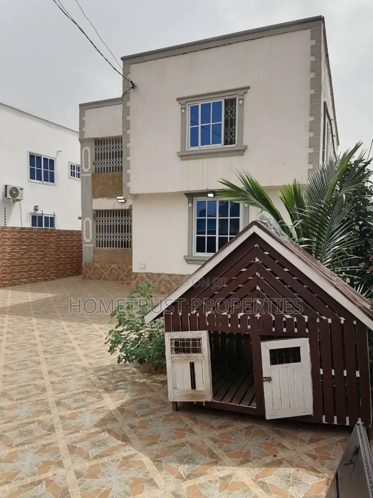 4bdrm Duplex in Hometrust Properties, Amasaman for sale