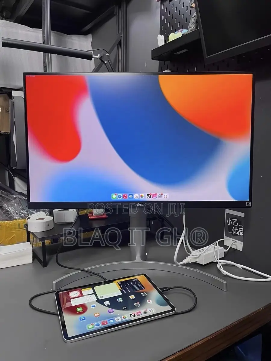 27 Inches Lg Resolution Uhd Edgeless Monitor