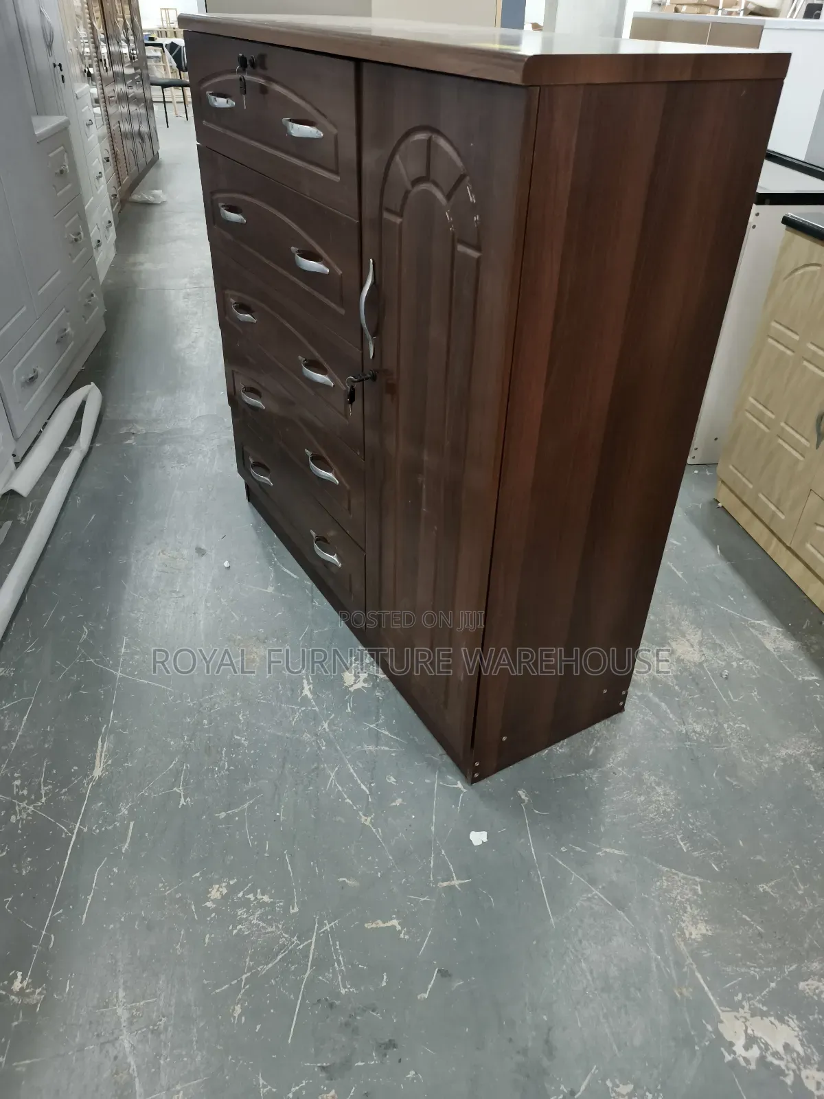 Storage Wardrobe (5 Drawers and Hanging Spot)