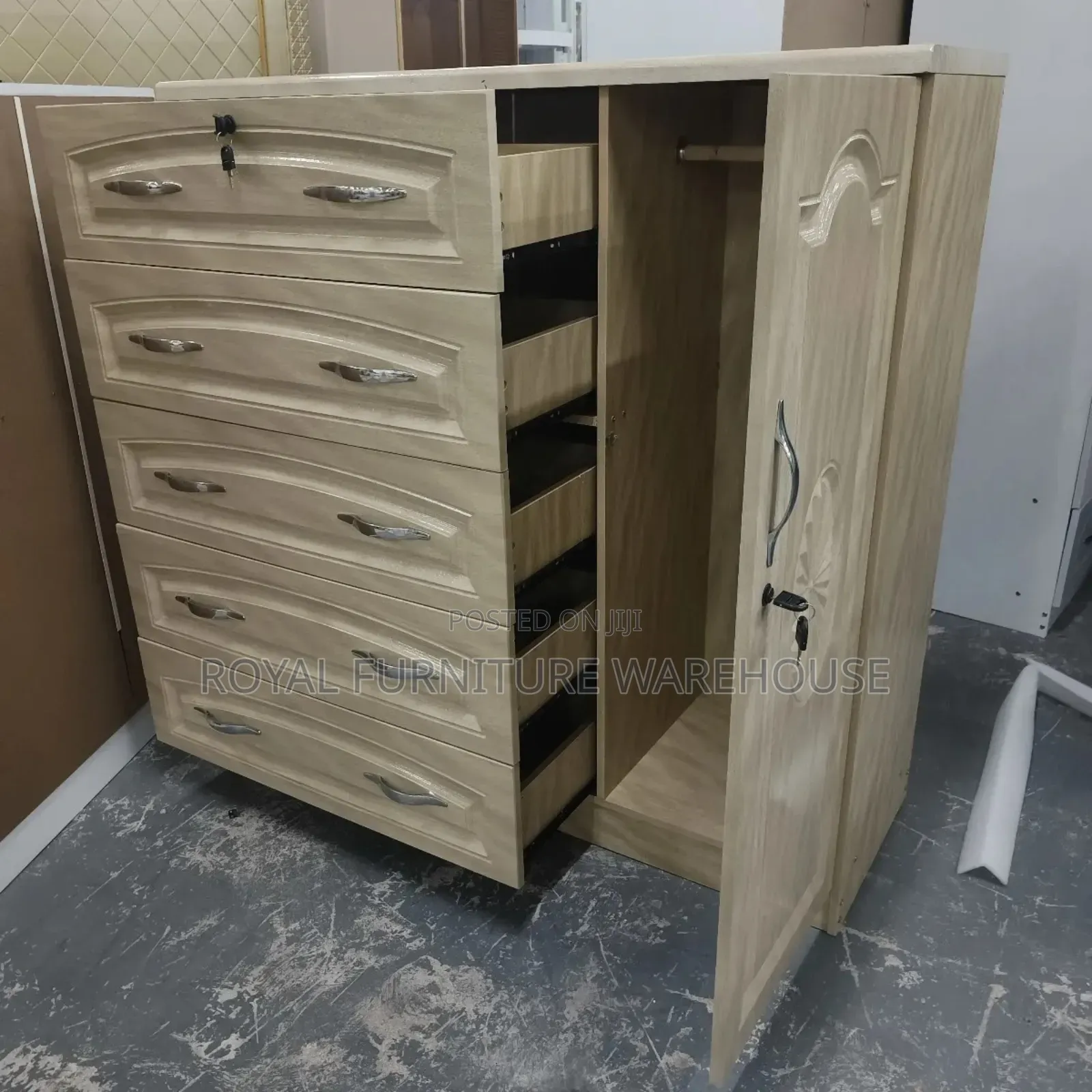 Storage Wardrobe (5 Drawers and Hanging Spot)
