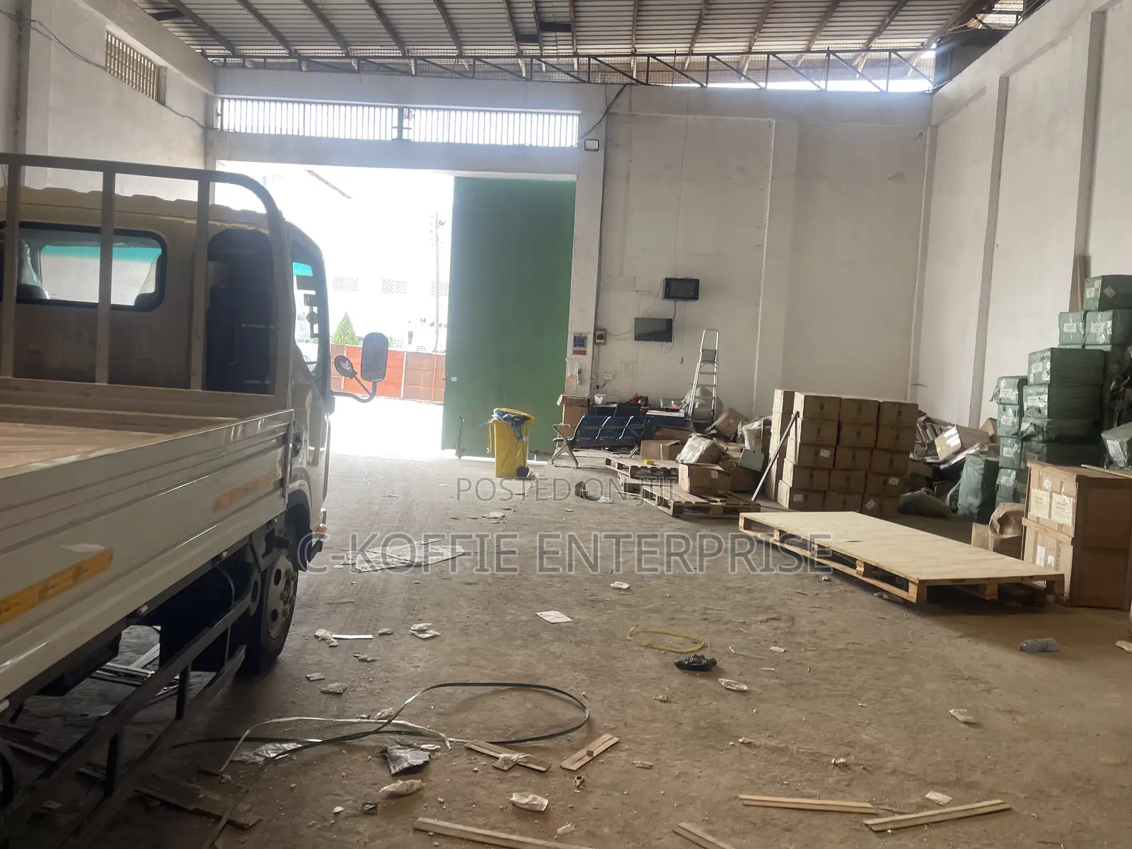 Warehouse of 750 SQM Located at North Kaneshie